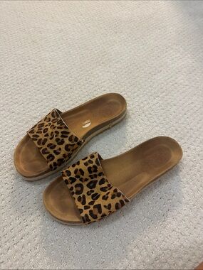 Leopard Print Slide Sandals for Women in Tan and Black